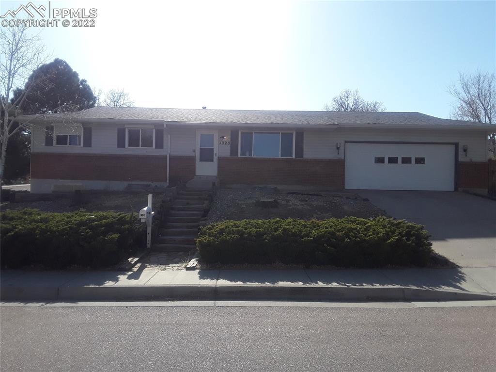 1920 Shawnee Dr., Colorado Springs, CO 80915