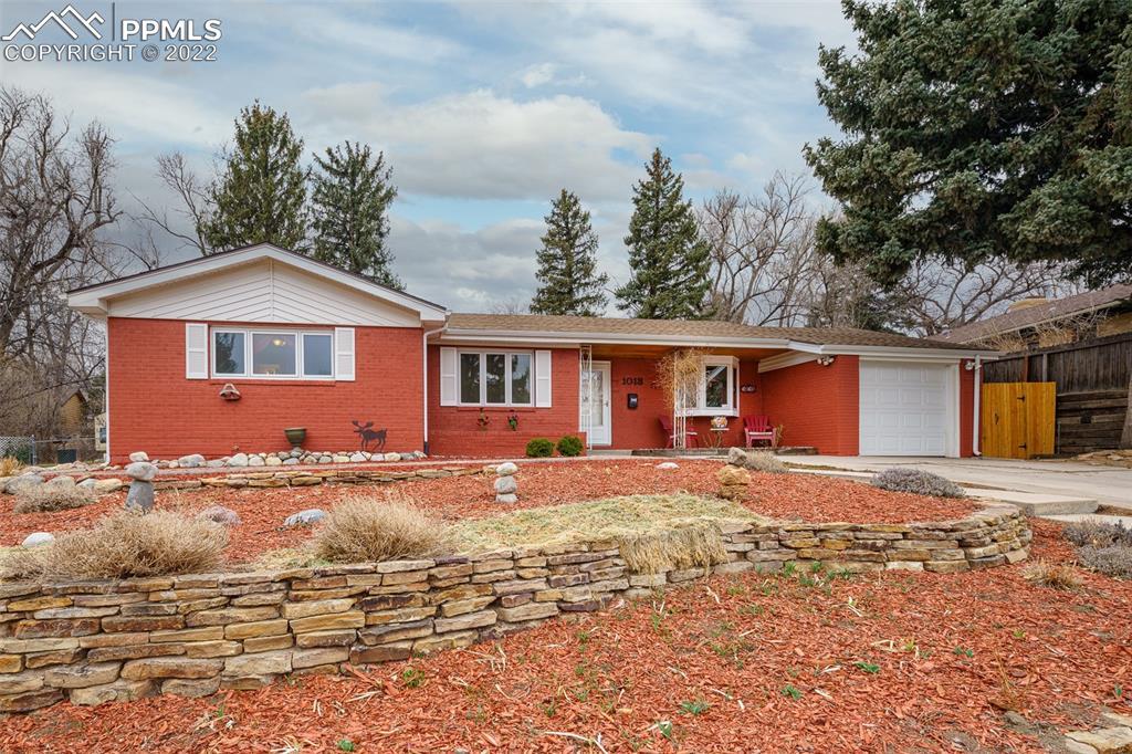 1013 Vega Dr., Colorado Springs, CO 80905