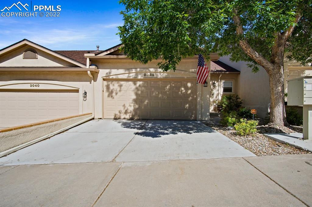 2042 Summerset Dr., Colorado Springs, CO 80920