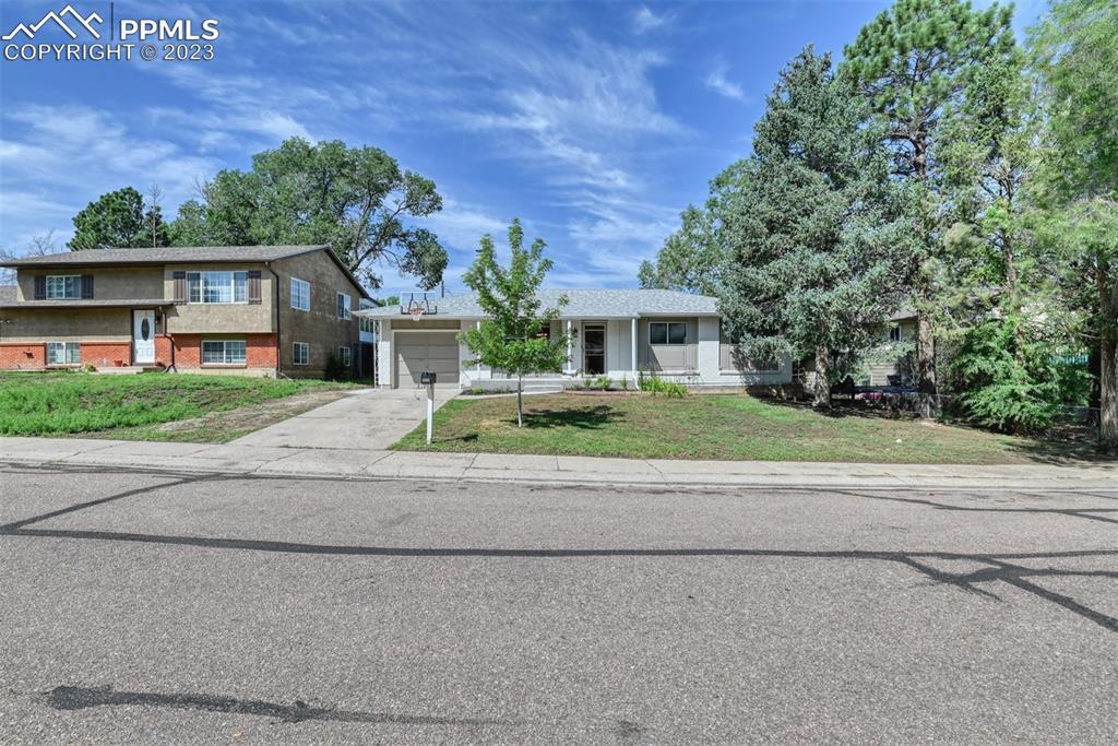 1808 Olympic Dr., Colorado Springs, CO 80910