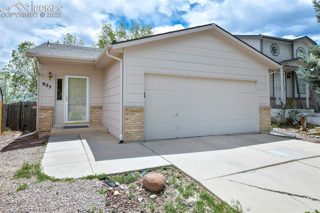 925 Mesa Valley Rd., Colorado Springs, CO 80907