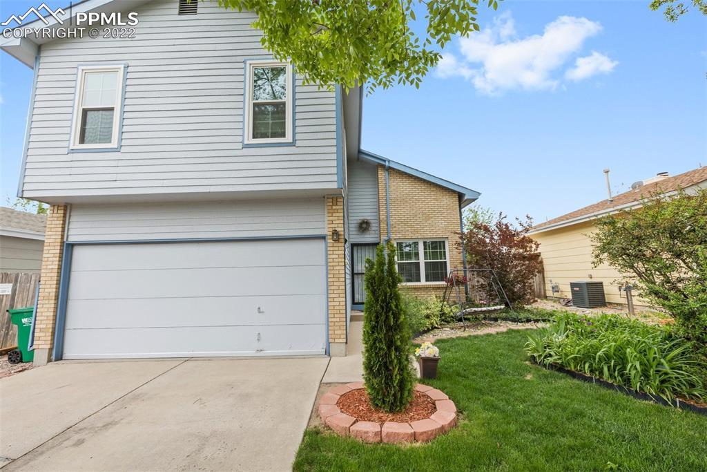 1483 Fourth St., Colorado Springs, CO 80907