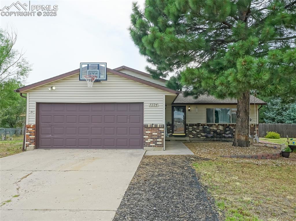 7225 Palmer Park Blvd., Colorado Springs, CO 80915
