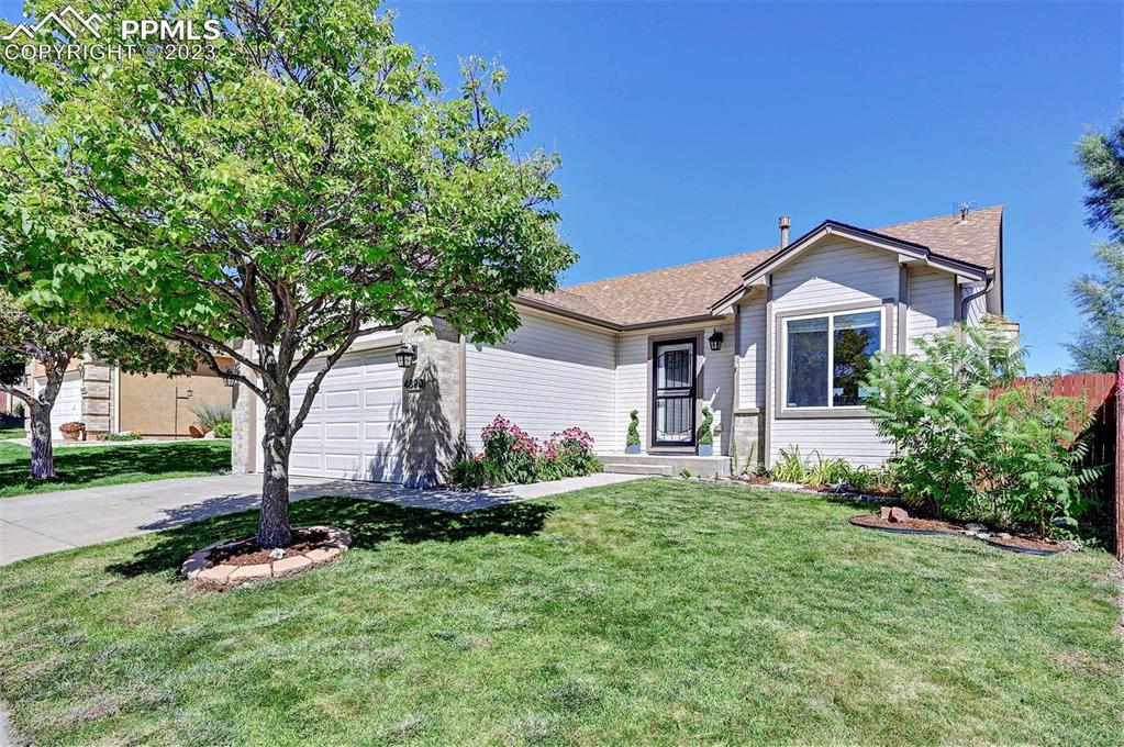 4890 Dry Stone Dr., Colorado Springs, CO 80923