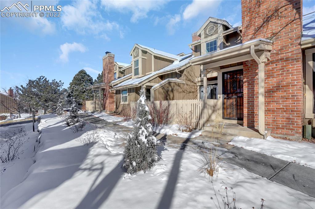 2511 Hatch Cir., Colorado Springs, CO 80918