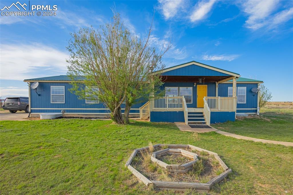 19290 Loop Rd., Colorado Springs, CO 80928