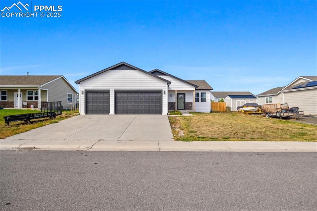281 S 3rd Ave., Deer Trail, CO 80105