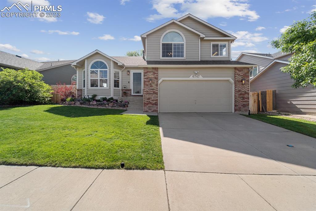 6747 Snowy Range Dr., Colorado Springs, CO 80923