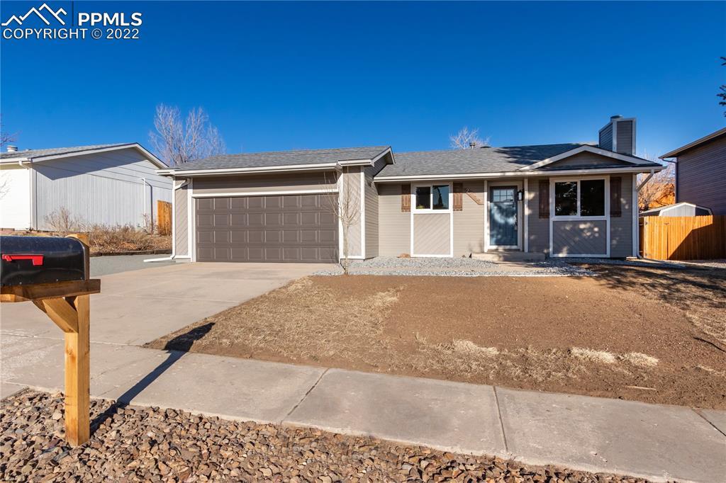 2077 Ambleside Dr., Colorado Springs, CO 80915