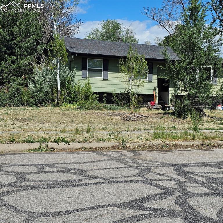 1404 Keaton Ln., Colorado Springs, CO 80909