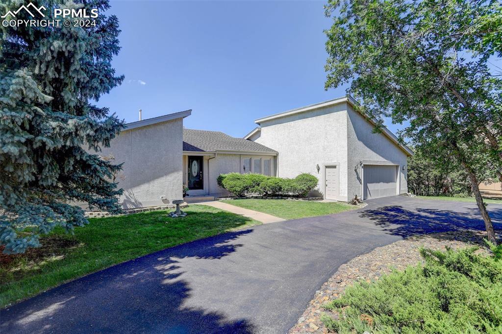 5012 Cliff Point Cir., Colorado Springs, CO 80919