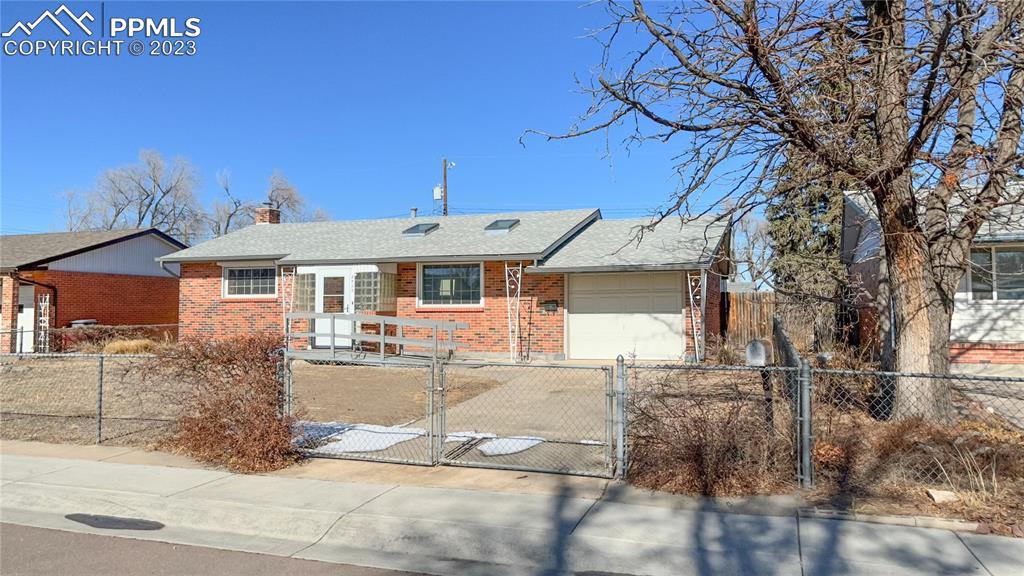 2525 Cactus Dr., Colorado Springs, CO 80911