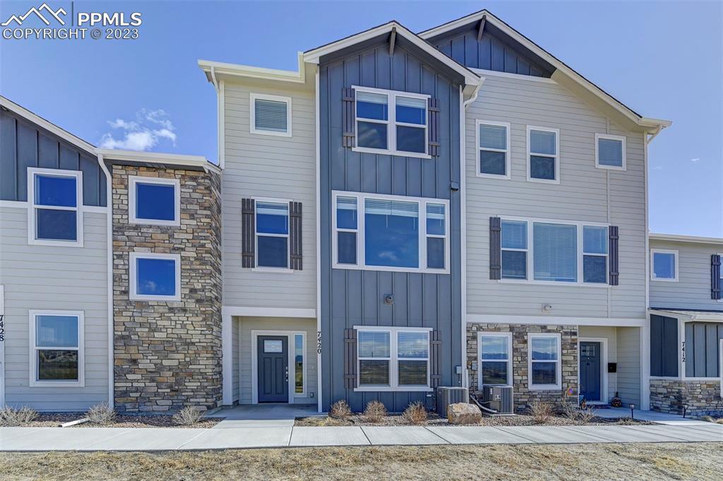 7420 Johnsontown Heights, Colorado Springs, CO 80908