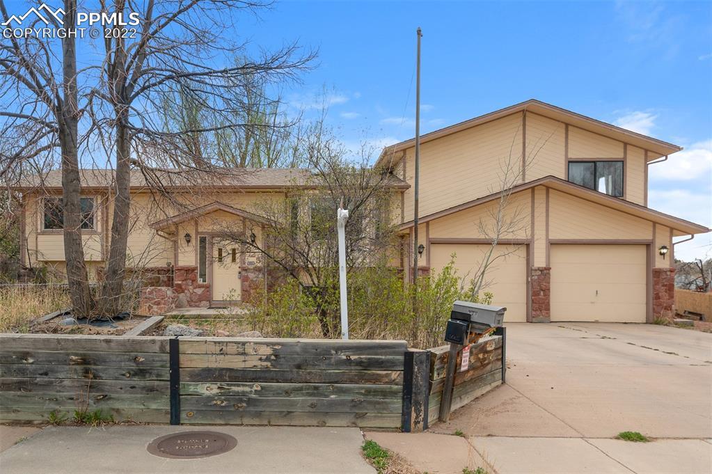 825 N 25th St., Colorado Springs, CO 80904