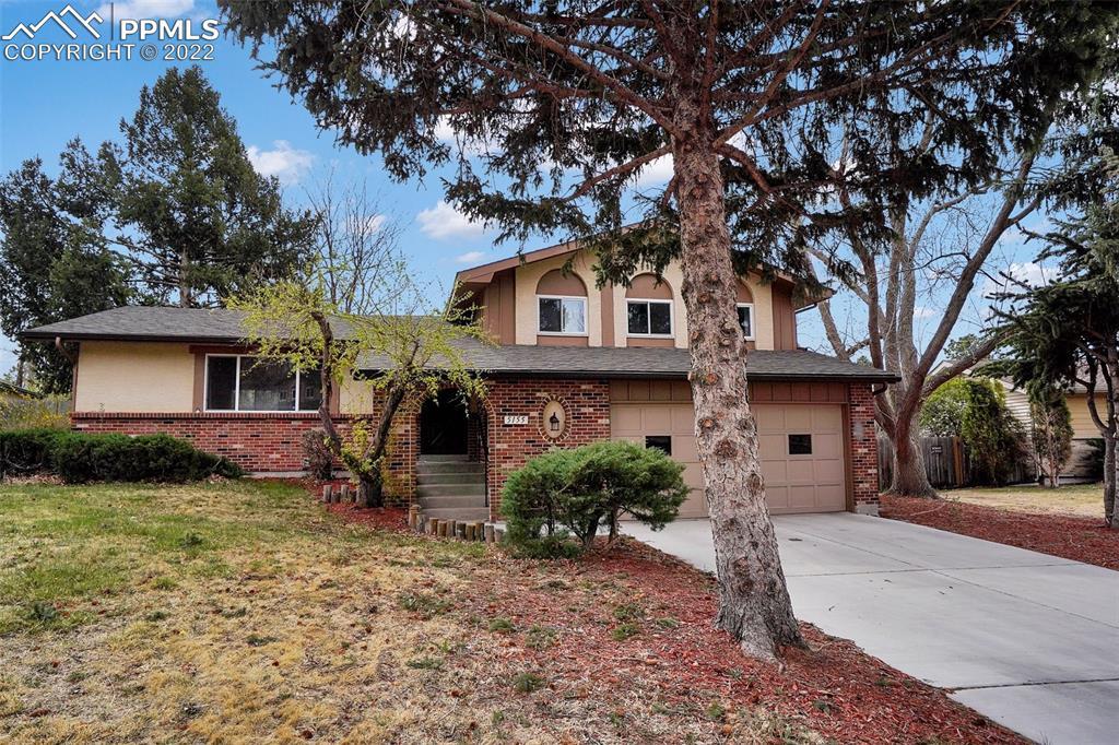 5155 Whip Tr., Colorado Springs, CO 80917