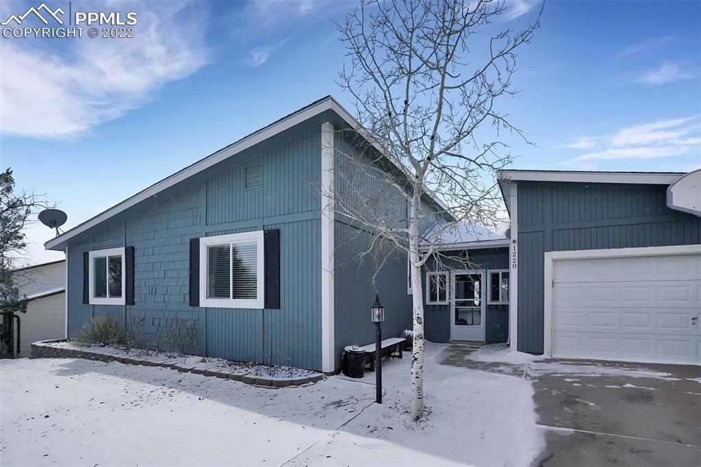 1220 Kachina Dr., Colorado Springs, CO 80915