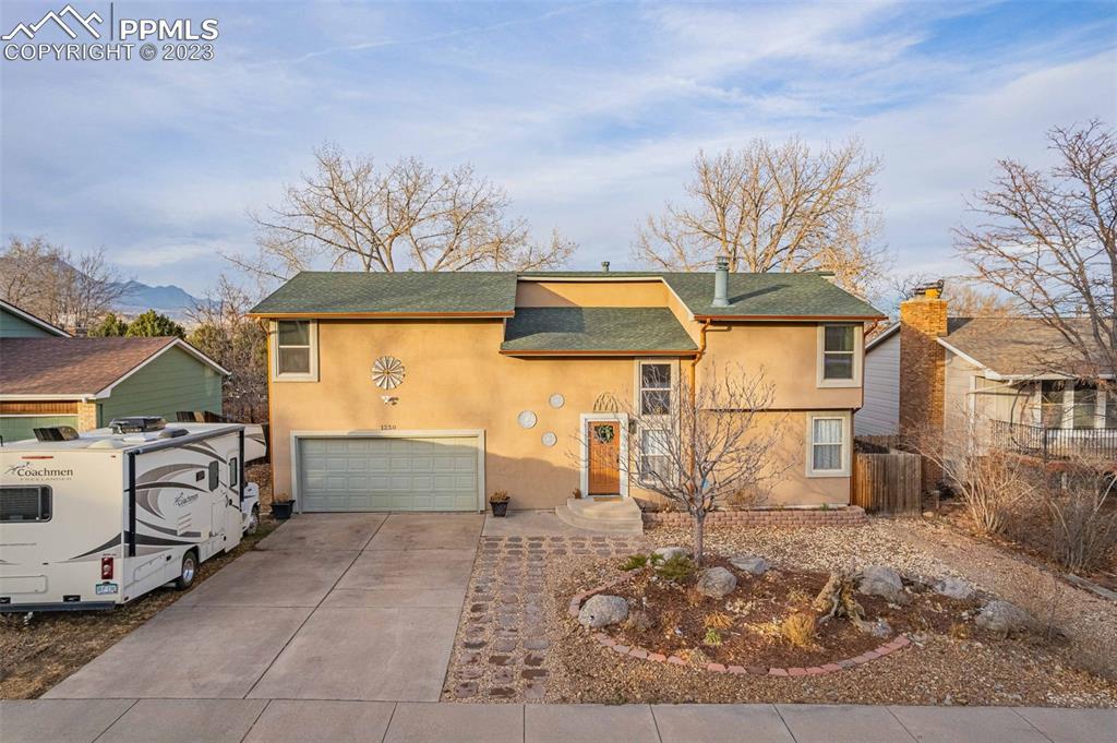 1250 Valkenburg Dr., Colorado Springs, CO 80907