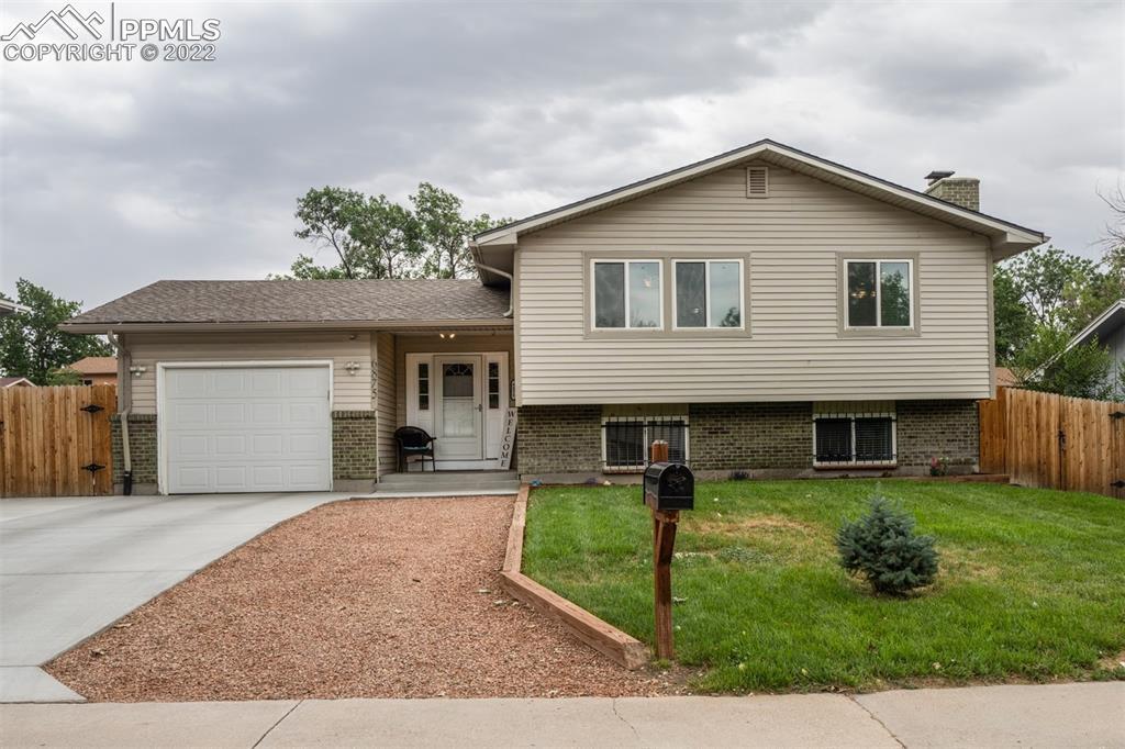 6875 Narrow Gauge St., Colorado Springs, CO 80911