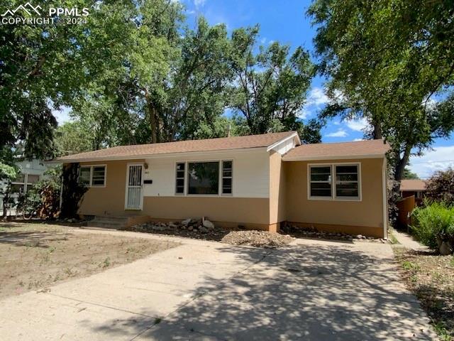 905 Carlisle St., Colorado Springs, CO 80907