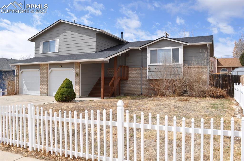 5860 Kittery Dr., Colorado Springs, CO 80911