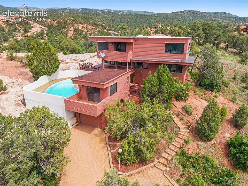 133 Via Vallecito, Manitou Springs, CO 80829