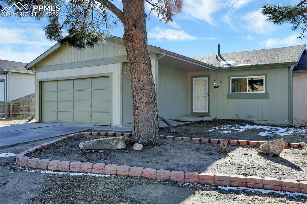 5745 Hermit Pass Dr., Colorado Springs, CO 80917