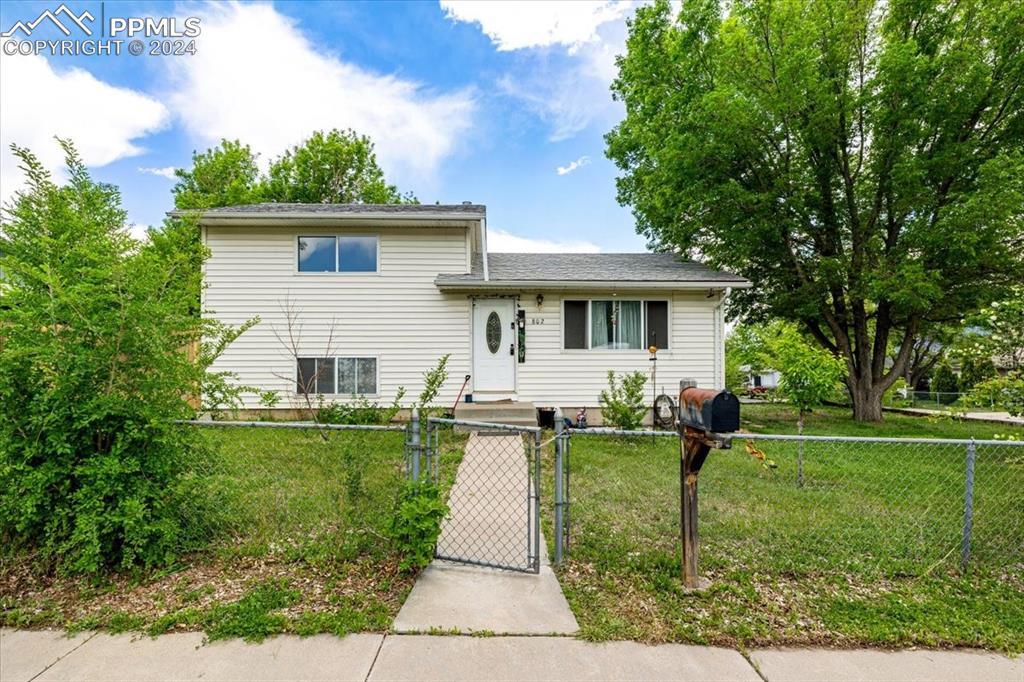 802 Hayden Dr., Colorado Springs, CO 80910