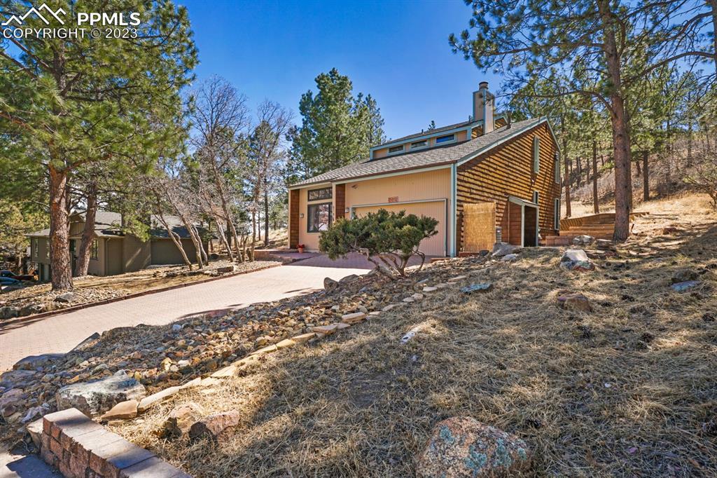 525 S Wintery Cir., Colorado Springs, CO 80919