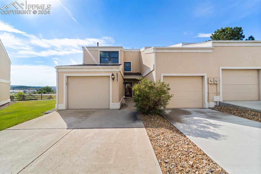 6907 Gayle Lyn Ln., Colorado Springs, CO 80919