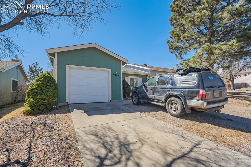 6382 Gunshot Pass Dr., Colorado Springs, CO 80917