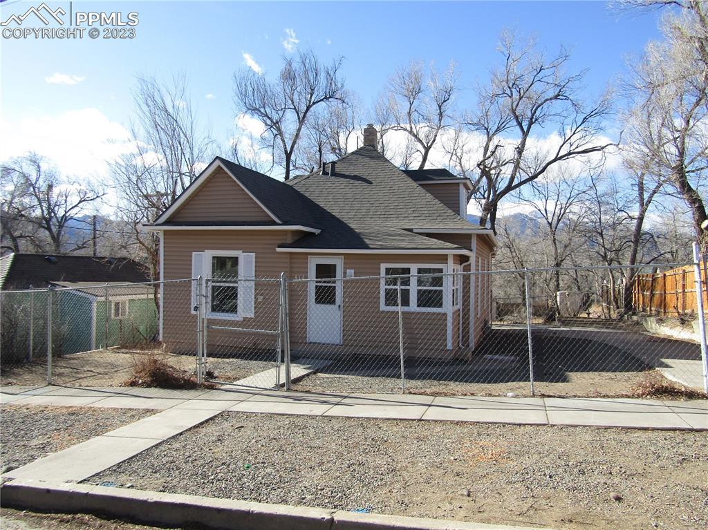 412 S Institute St., Colorado Springs, CO 80903