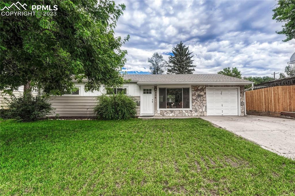 206 Locust Dr., Colorado Springs, CO 80907