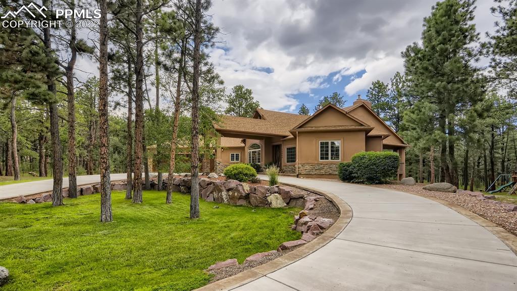 15984 Pole Pine Point, Colorado Springs, CO 80908