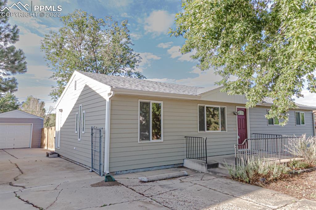 4023 Browning Ave., Colorado Springs, CO 80910