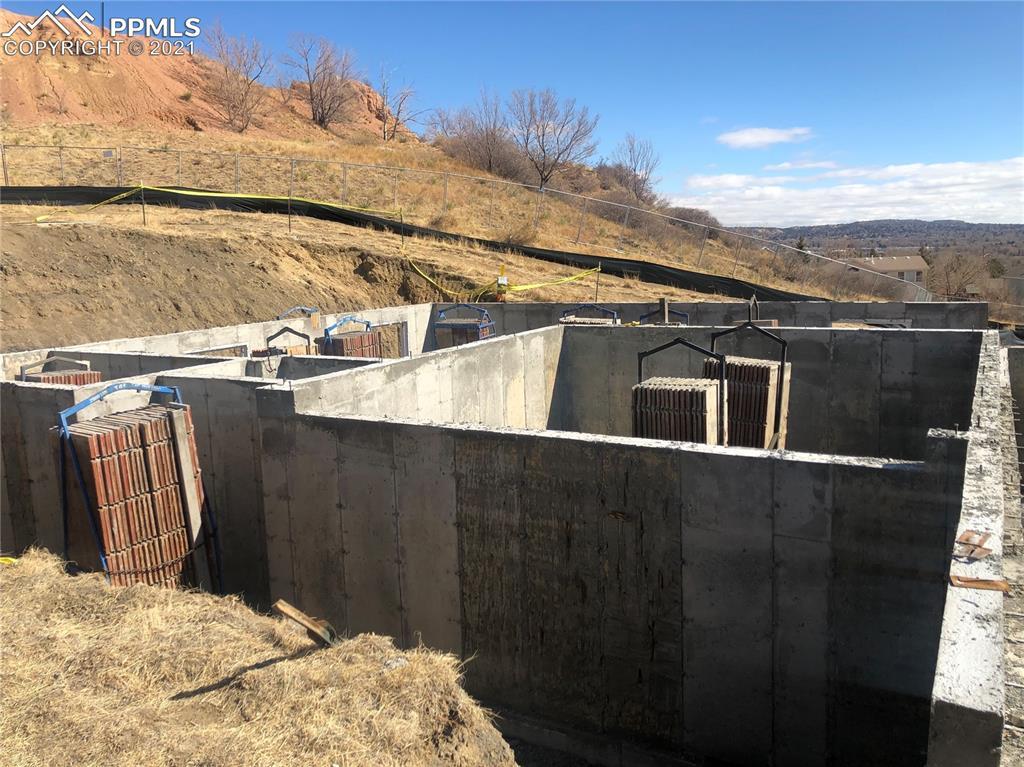 2703 Tomahawk Hill Heights, Colorado Springs, CO 80907