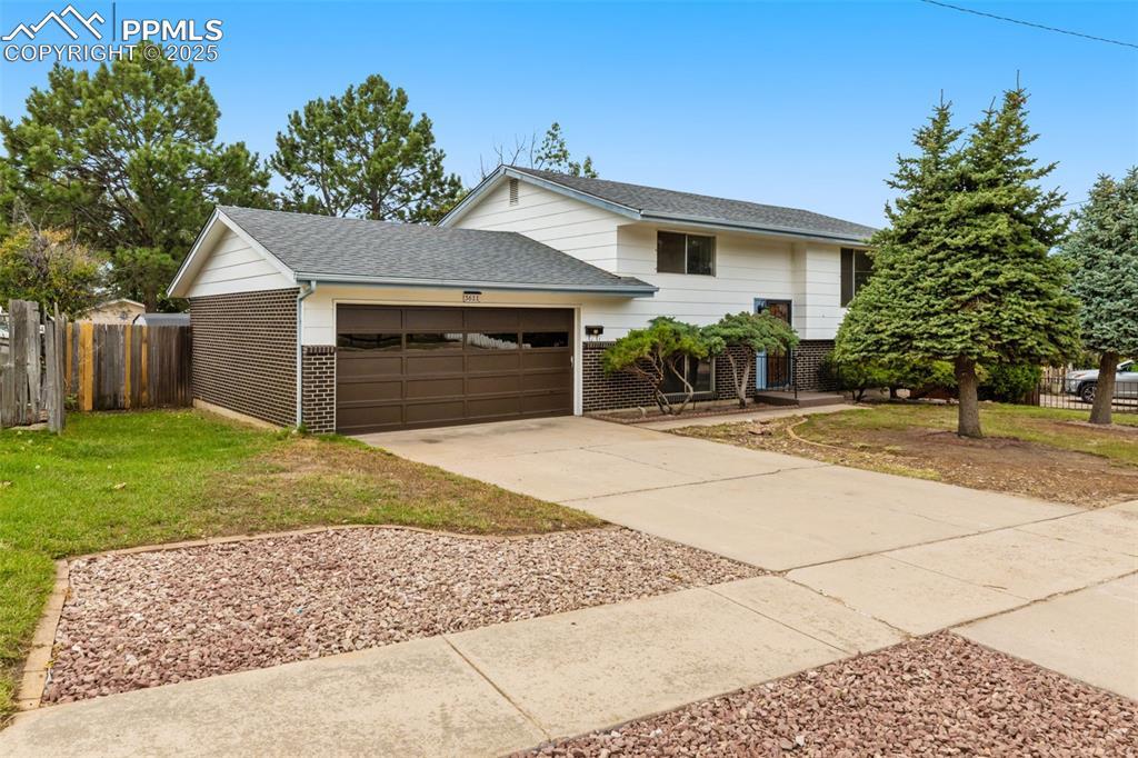 3611 Dundee Pl., Colorado Springs, CO 80910