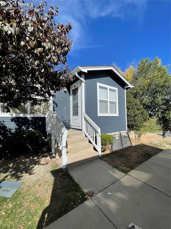 2611 Plumtree Grove, Colorado Springs, CO 80907