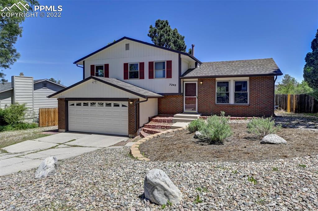 2240 Roundtop Dr., Colorado Springs, CO 80918