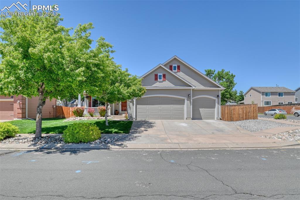 6998 Bonnie Brae Ln., Colorado Springs, CO 80922