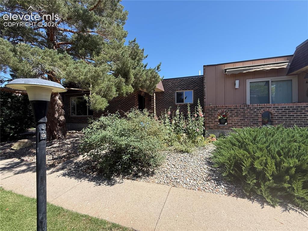 52 Villa Dr., Pueblo, CO 81001