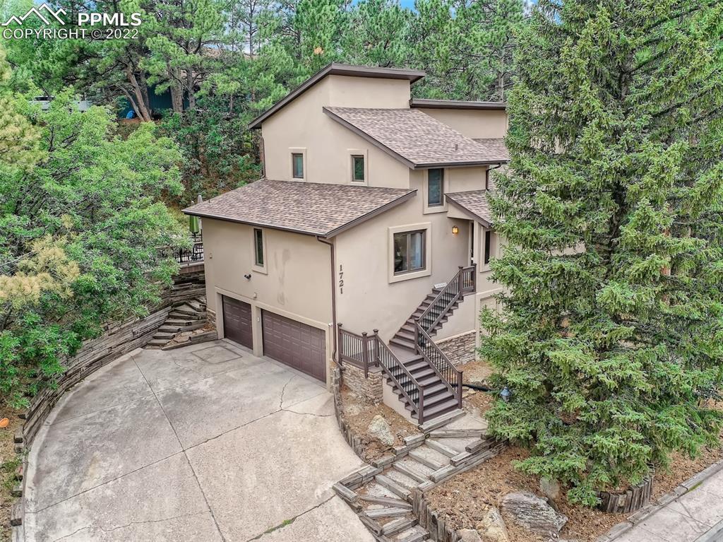 1721 Vickers Dr., Colorado Springs, CO 80918