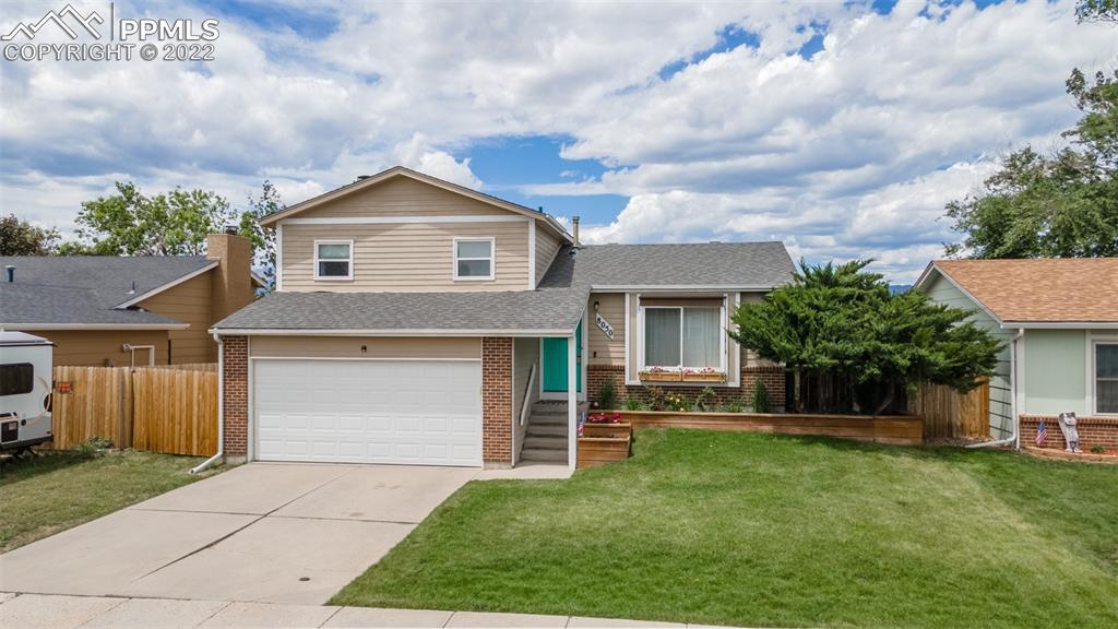8050 Essington Dr., Colorado Springs, CO 80920