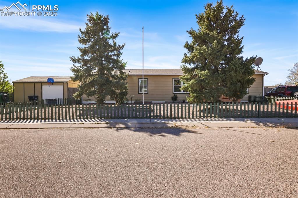 23765 Wheat Dr., Colorado Springs, CO 80928