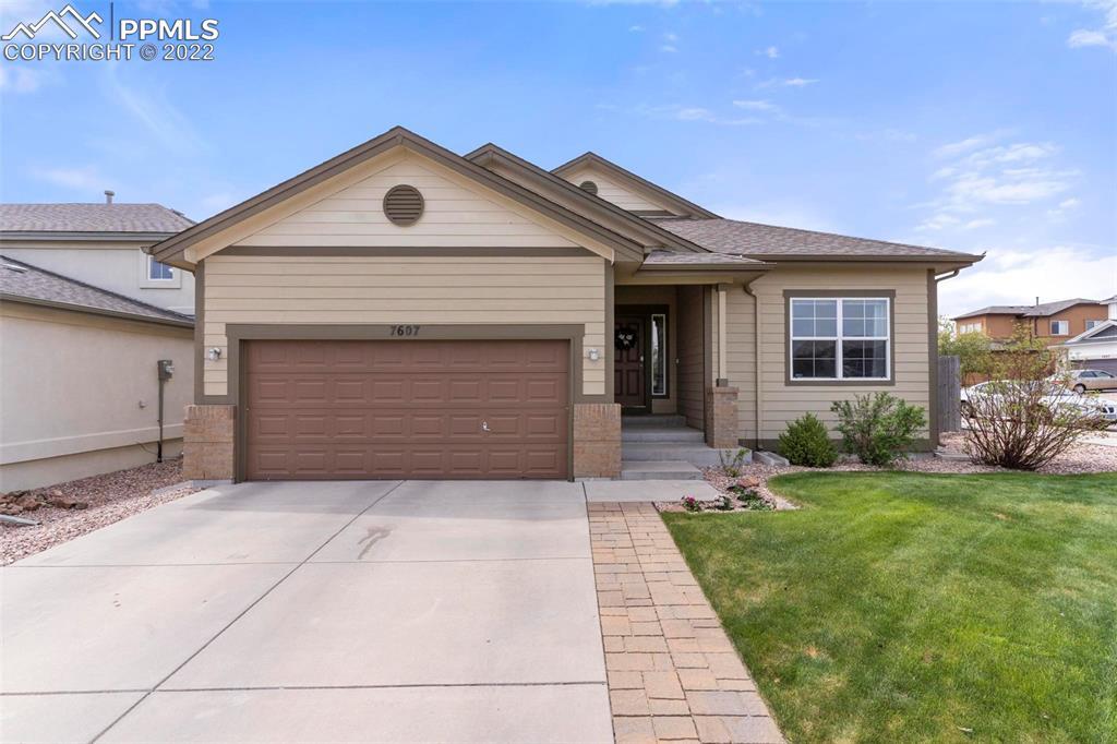 7607 Orange Sunset Dr., Colorado Springs, CO 80922