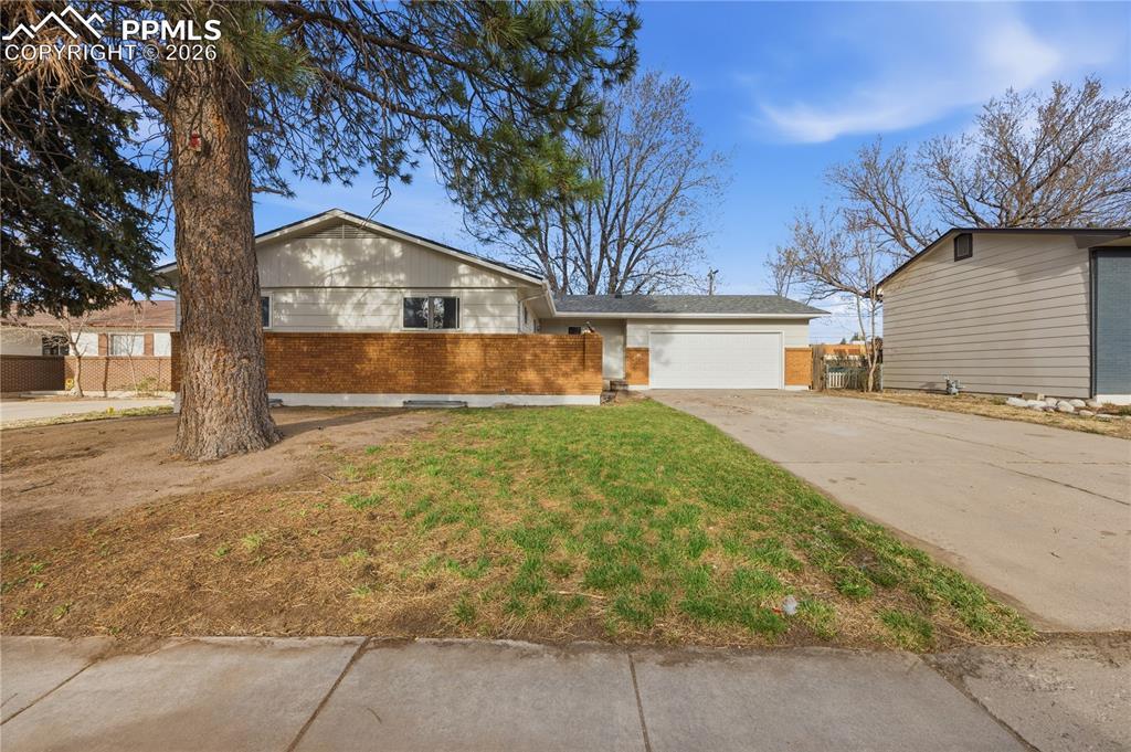 1014 Fosdick Dr., Colorado Springs, CO 80909