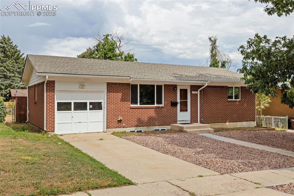 1207 Kingsley Dr., Colorado Springs, CO 80909