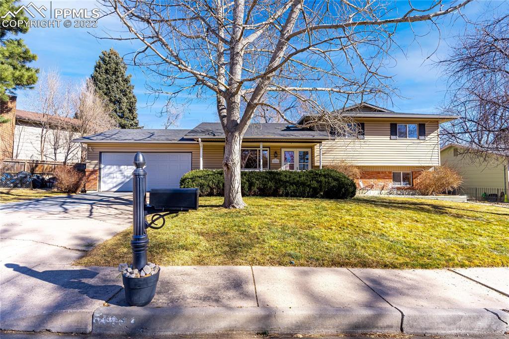 1095 Wagon Wheel Ave., Colorado Springs, CO 80915