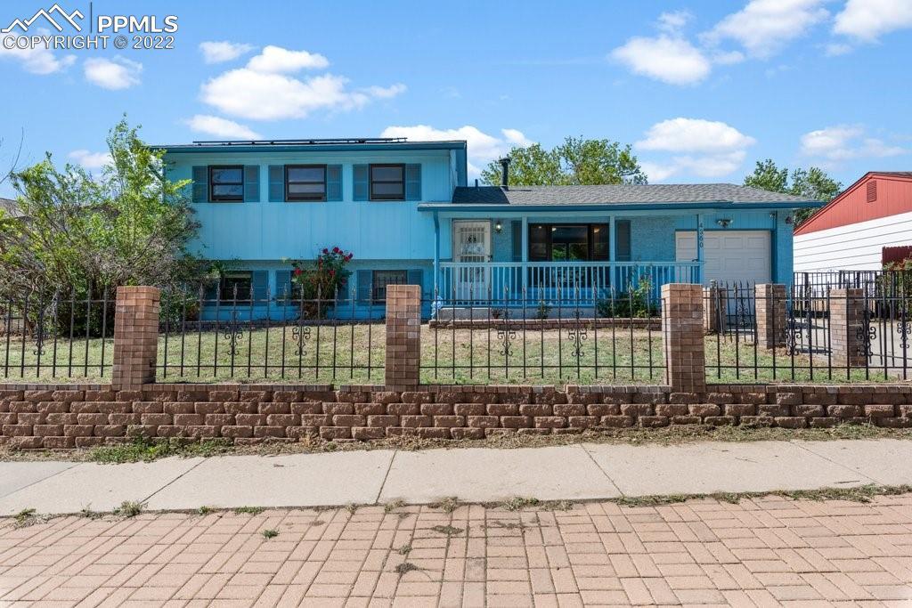 4360 London Ln., Colorado Springs, CO 80916