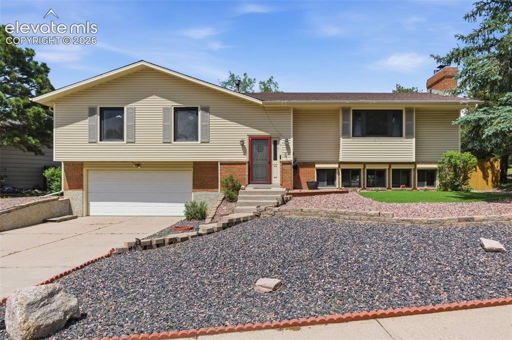 6125 Castlewood Ln., Colorado Springs, CO 80918