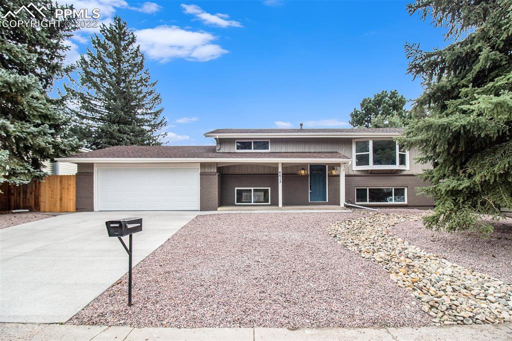 4613 Woodbury Dr., Colorado Springs, CO 80915